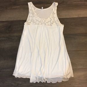 Ivory flowy top with crochet accent